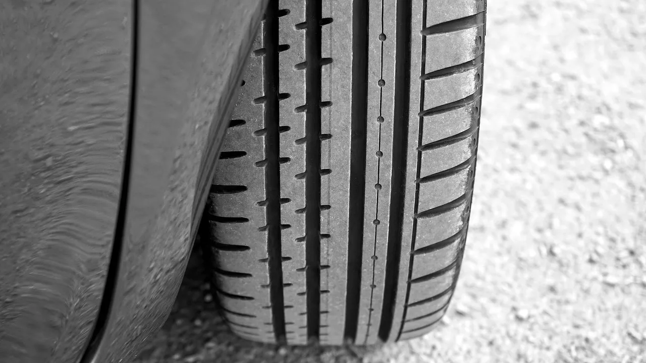 Kako funkcioniraju disk i bubanj kočnice | Rad kočnica kod motornih vozila